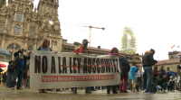 Colectivos negacionistas do coronavirus de toda España protestan en Santiago