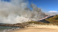 Máis de 50 hectáreas queimadas en dous incendios forestais, no Courel e Fisterra