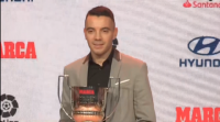 Iago Aspas gaña o seu terceiro trofeo Zarra consecutivo
