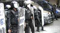 Ocupan a sede de ERC por un desafiuzamento con antidisturbios da Generalitat