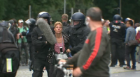 600 detidos e dez policías feridos durante as protestas non autorizadas contra as restricións en Berlín