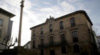 Denuncian a retirada de obxectos do interior da Casa Cornide