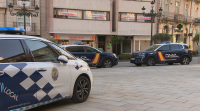 A policía identifica unha vintena de persoas nun local de copas en Vigo