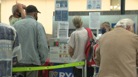 Algúns voos internacionais impiden embarcar a quen leva test de antíxenos en galego