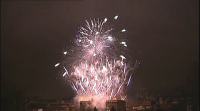 Os fogos do Apóstolo saen do Obradoiro para iluminar toda Compostela