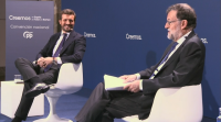 Mariano Rajoy defende a Pablo Casado como antídoto da crise
