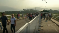 Maduro pecha a fronteira co Brasil e estuda facer o mesmo con Colombia