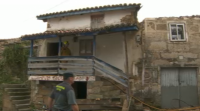 Un incendio calcina por completo unha casa en Taboadela