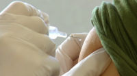 Un primeiro ensaio en humanos dunha vacina chinesa indica que é segura e xera anticorpos