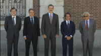 O Rei reúnese cos catro ex-presidentes da democracia na véspera do quinto aniversario do seu reinado