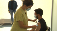 O Sergas comezará a vacinar os rapaces de entre 12 e 15 anos este mes