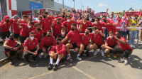 Afeccionados do Lugo reciben o equipo no Anxo Carro tras lograr a permanencia