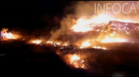 O incendio de Huelva queima 9.000 hectáreas e obriga desaloxar 2.400 persoas
