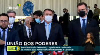 Bolsonaro aparca o discurso negacionista cando O Brasil supera os 300.000 mortos