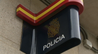 Deteñen un mozo en Lugo por mallar na nai na rúa