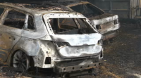 Investigan as causas do aparatoso incendio nun alpendre moi próximo a vivendas, en Baralla
