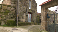 Investigan a morte dun home de 70 anos que apareceu calcinado na súa cama en Padrenda