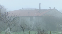 Unha cheminea sen limpar podería ser a causa do incendio nunha casa de turismo rural en Taboada