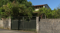 Os veciños logran que marchen os 'okupas' dunha casa en Mondariz-Balneario
