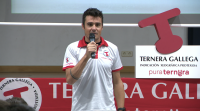 Gómez Noya anima os mozos a comer ben