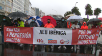Persoal de Alu Ibérica Coruña esixe unha xuntanza co Ministerio de Industria