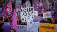 Os actos feministas do Día da Muller cóanse no centro do debate político