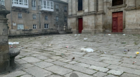 O botellón volve lixar a contorna da catedral de Lugo