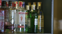 A crise das materias primas empeza a comprometer a subministración de bebidas alcólicas