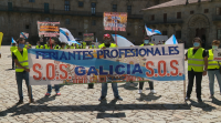 Os feirantes reclaman en Santiago o rescate urxente do sector