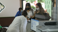 A vacinación sen cita nos campus galegos ábrese a toda a poboación maior de 12 anos