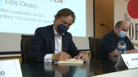 'Os mundos de agora', o último ensaio do xornalista da TVG Lois Oreiro
