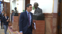 Sánchez comeza as negociacións para construír un pacto nacional a pesar da distancia con Casado