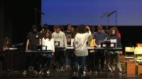 500 alumnos demostran a súa habilidade musical en Santiago