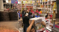 Miles de mexicanos invaden os comercios para comprar en previsión ao desabastecemento de combustible