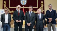 Xunta, patronal e sindicatos urxen o Goberno a velar pola industria galega