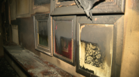 Un incendio na galería Alpide de Vigo deixa cuantiosas perdas artísticas