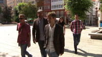 Os alcaldes da Coruña e Santiago meditan a súa retirada tras perder a alcaldía