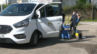 O Servizo de emerxencias de Mos ofrece aos taxistas da vila desinfectar o seu vehículo de balde