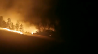 Estabilizado o incendio forestal de Vilar de Barrio tras queimar 20 hectáreas