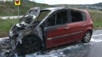 O incendio dun coche obriga a cortar a saída da A-52 cara ao polígono de Barreiros en Ourense