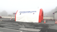 Protección Civil de Lugo cede a súa carpas ao 061 para a limpeza e desinfección do seu persoal