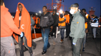 O porto de Motril recibe outros 78 migrantes, rescatados nunha pateira semiafundida