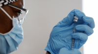 Portugal administrará a vacina de AstraZeneca a maiores de 65 anos