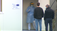 Mantense a alerta en Pontevedra malia que baixa a incidencia da pandemia