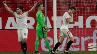 Koundé e Rakitic outórganlle ao Sevilla vantanxe para a volta no Camp Nou (2-0)