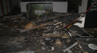 Desaloxan seis vivendas dun edificio da rúa do Vilar de Compostela por un incendio