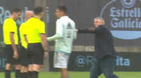 O Celta B clama contra o árbitro por non conceder o "gol pantasma" de Losada