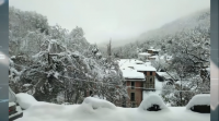 A neve mantén illadas varias aldeas na montaña de Lugo