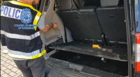 A Policía Nacional detecta un sofisticado sistema para ocultar cocaína nos coches