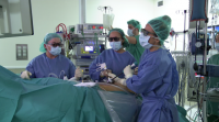 O CHUS, pioneiro en aplicar unha cirurxía novidosa para tratar o aneurisma de aorta abdominal
